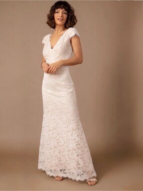 Tadashi Shoji Women’s Sedgwick Ivory White Lace V Neck Bridal Wedding Maxi Gown
